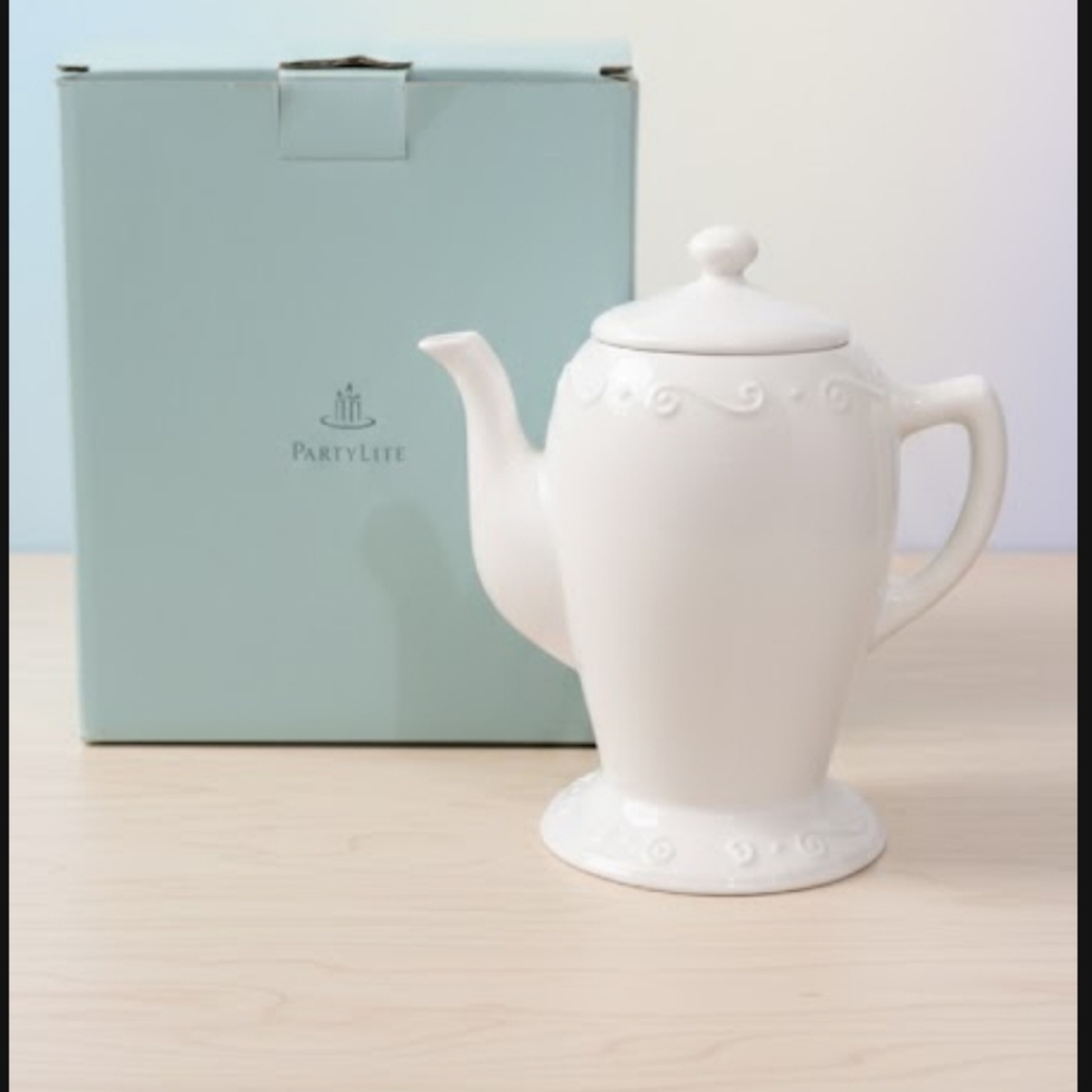 🌟NWT Partylite Tea Pot Light